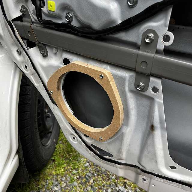 スピーカー取り付け