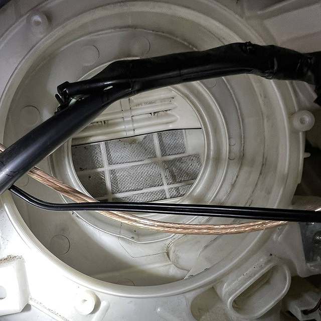 エアコンフィルター取り付け