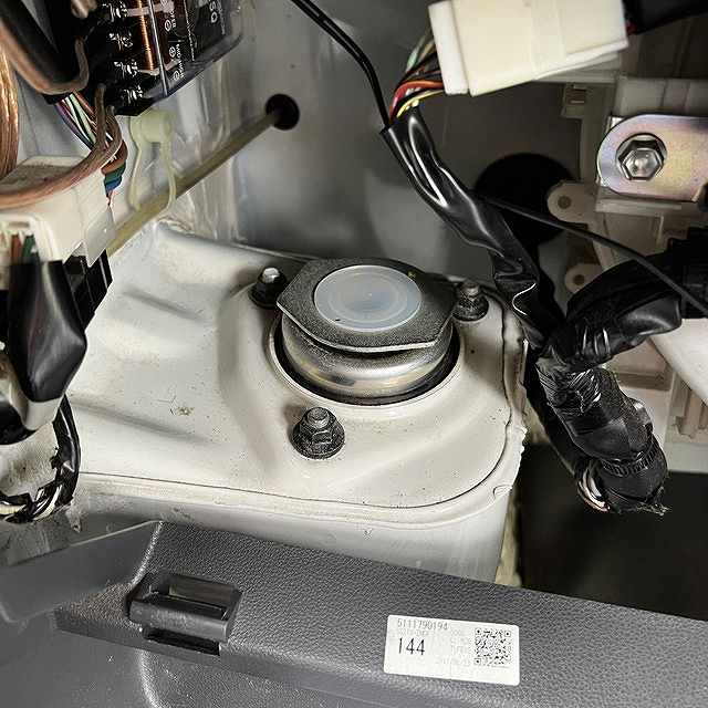 リフトアップスプリング取り付け