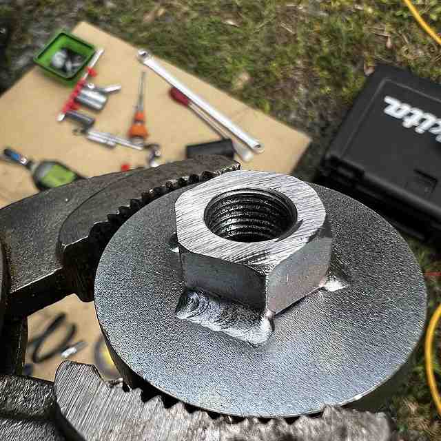 リフトアップスプリング取り付け