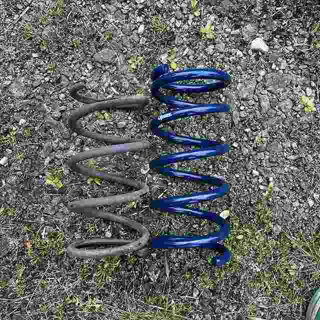 リフトアップスプリング取り付け