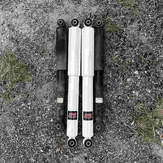 リフトアップスプリング取り付け