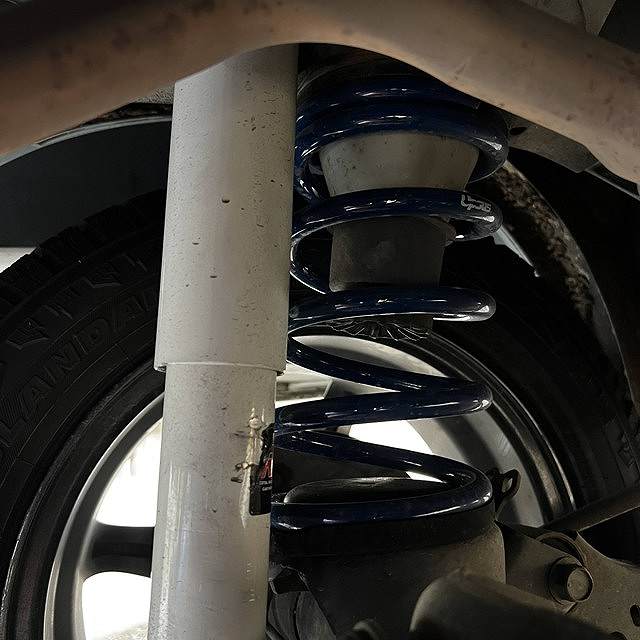 リアショック変更