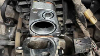 スロットルスペーサー