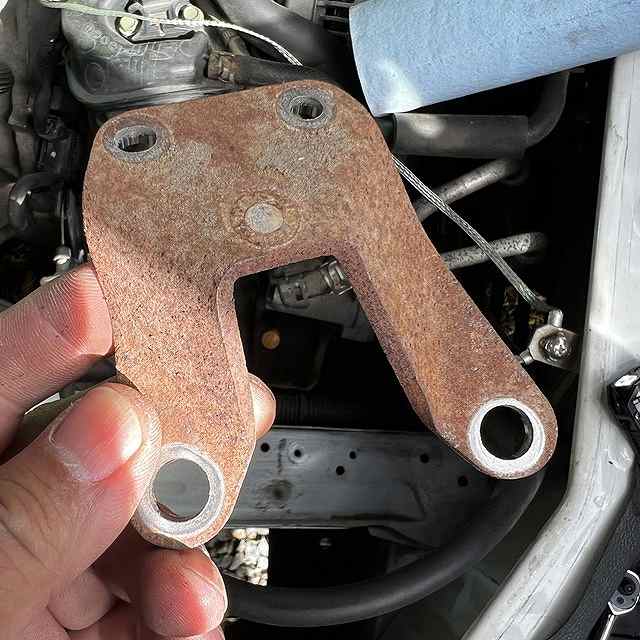 スロットルスペーサー