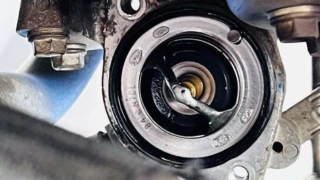 サーモスタット交換