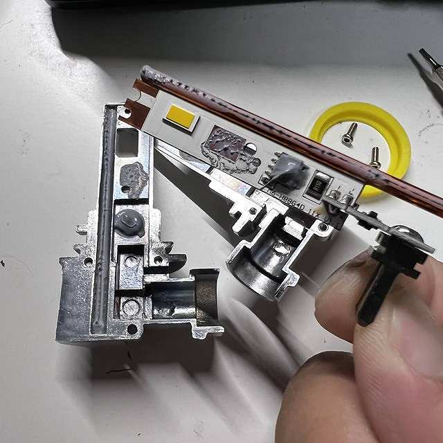 フォグランプ加工取り付け