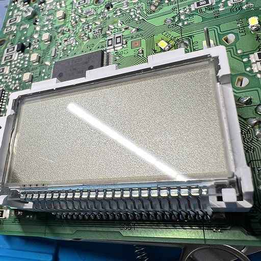 液晶反転